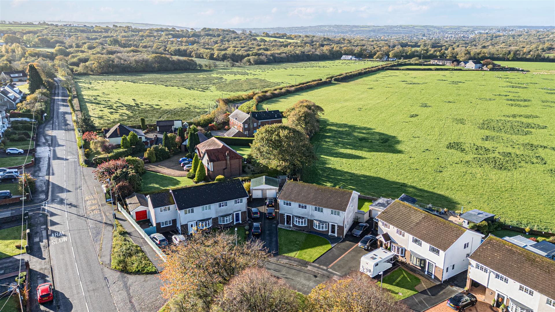 The Dell, Pontlliw, Swansea, SA4 9ET